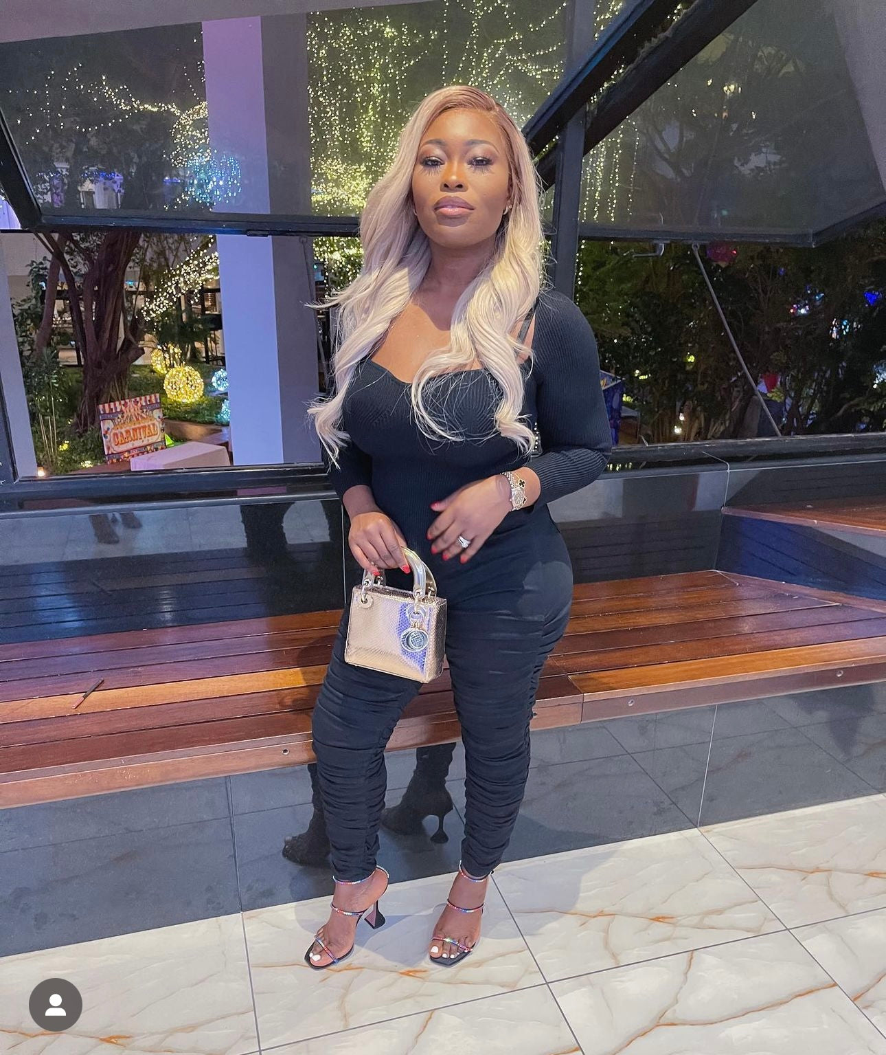 Icy blonde unit